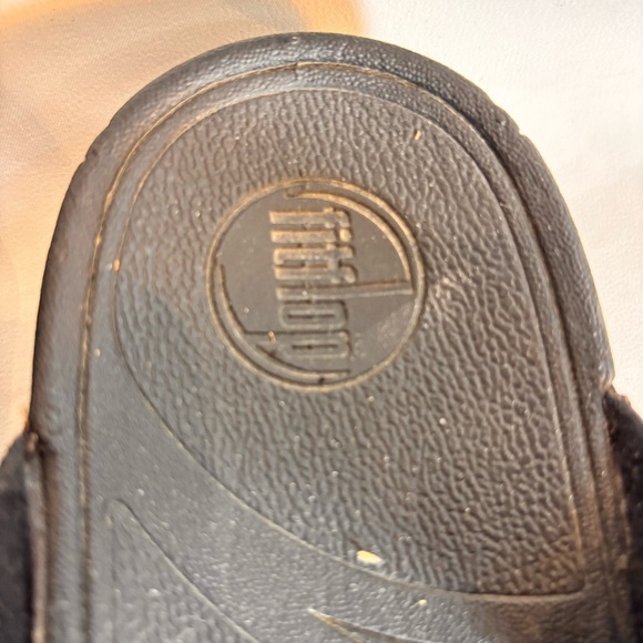 FITFLOP Sz 10 Pattent Leather Front Post Comfort Sole Slides aslip On Sandals - Picture 5 of 13